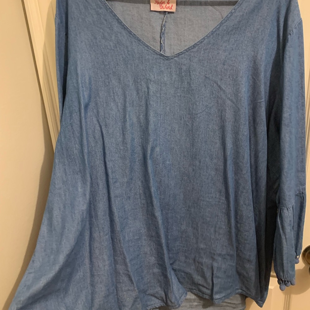 Boutique Soft Chambray Tunic with Cute Sleeves